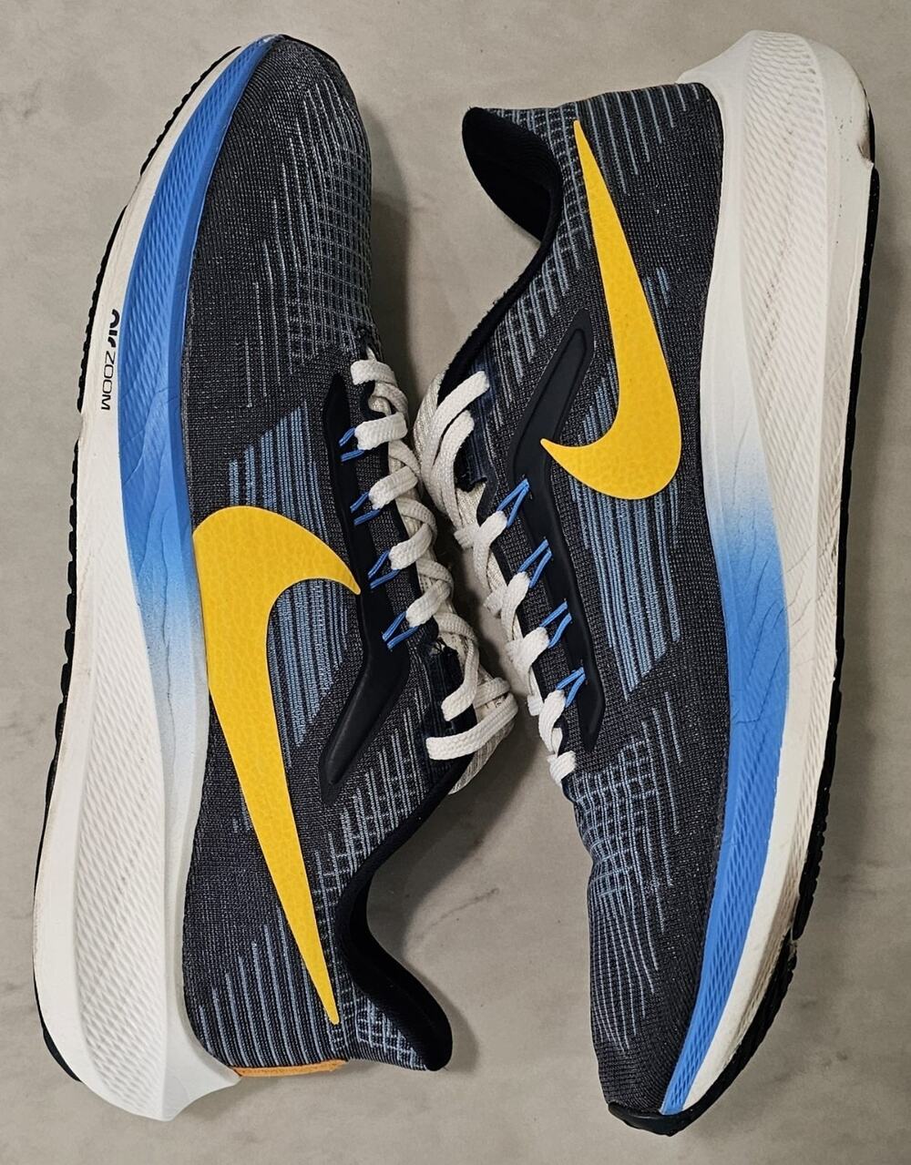 Nike Air Zoom Pegasus 39 Premium Obsidian Yellow DO9580-400 Men's Size 10